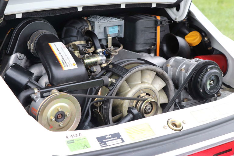 Porsche 911 Carrera 3.2