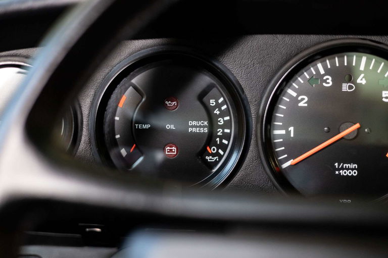 Porsche 911 Carrera 3.2