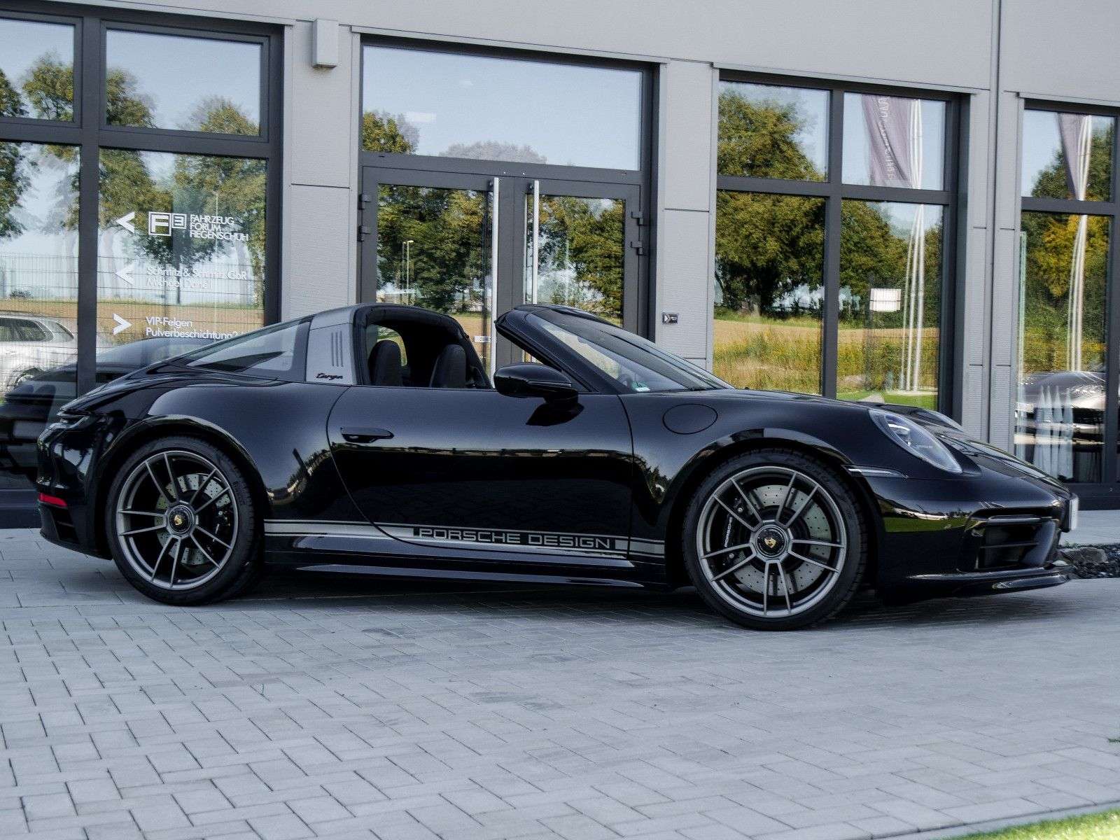 Porsche 992 Edition 50 Jahre Porsche Design