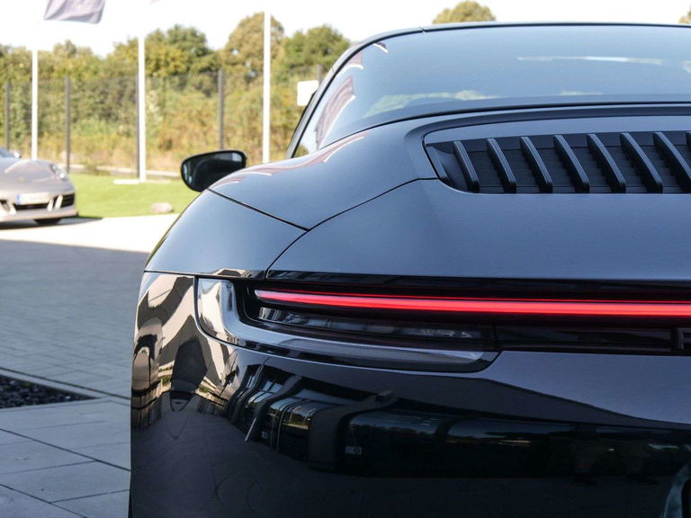 Porsche 992 Edition 50 Jahre Porsche Design