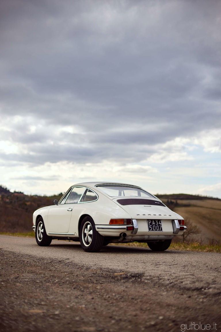 Porsche 911 E