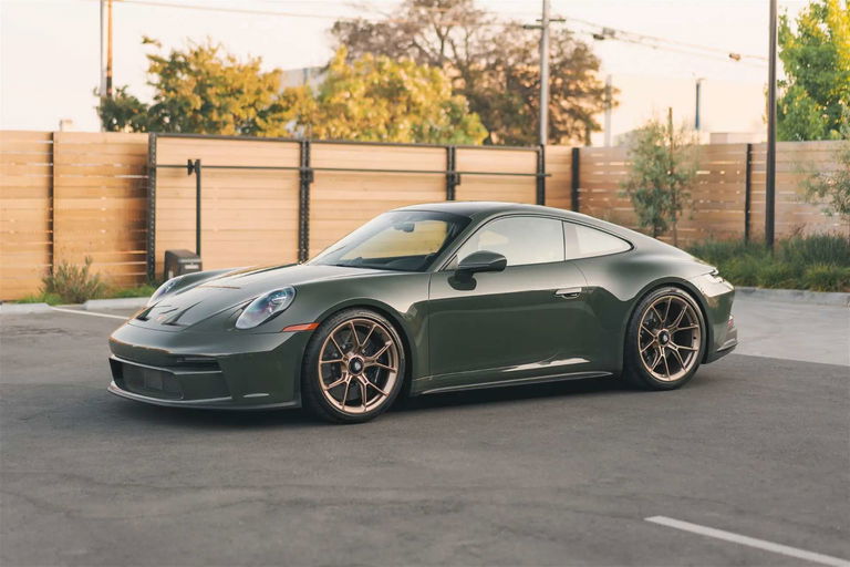 Porsche 992 GT3 Touring