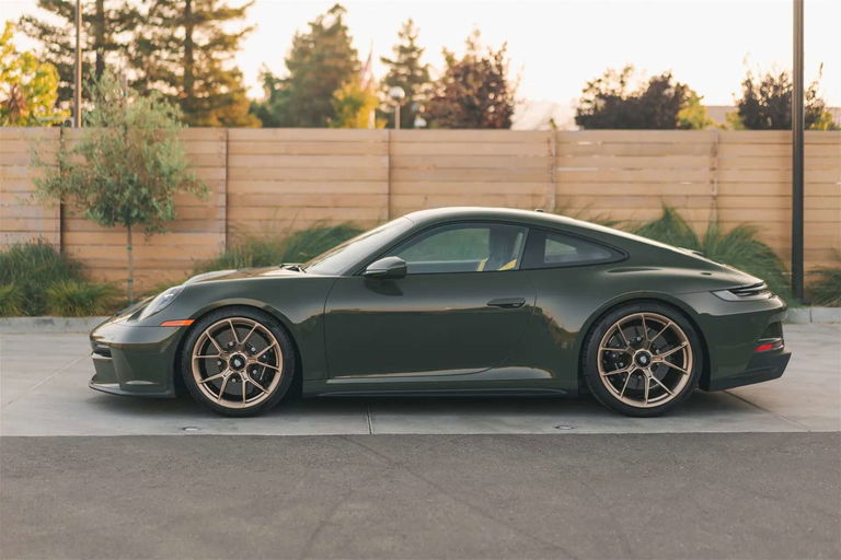 Porsche 992 GT3 Touring