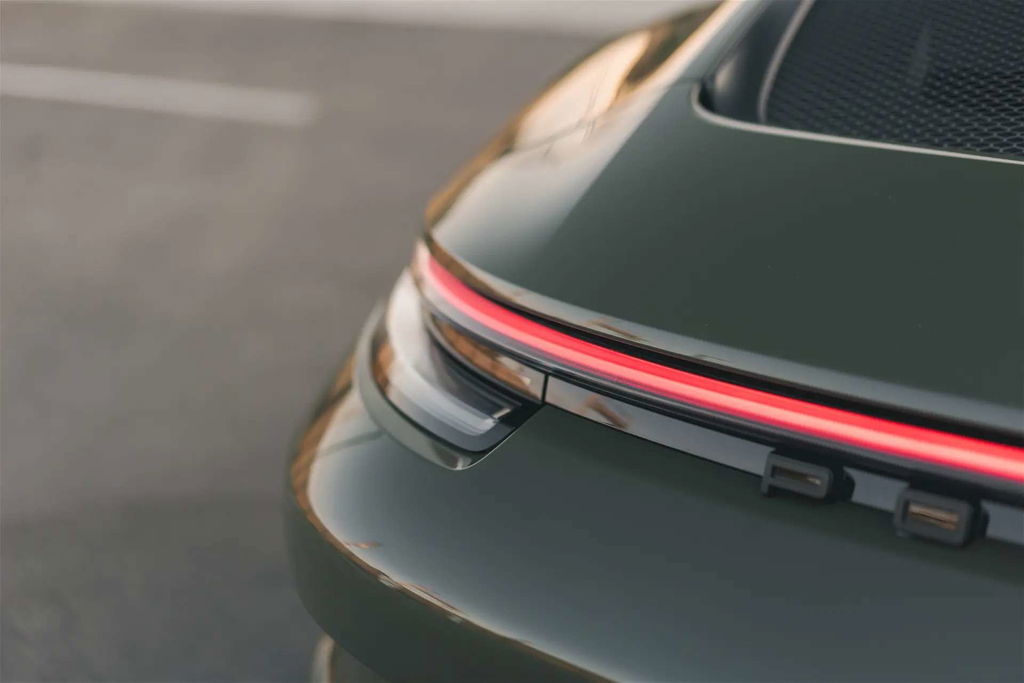 Porsche 992 GT3 Touring