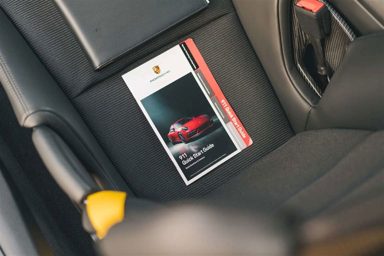 Porsche 992 GT3 Touring