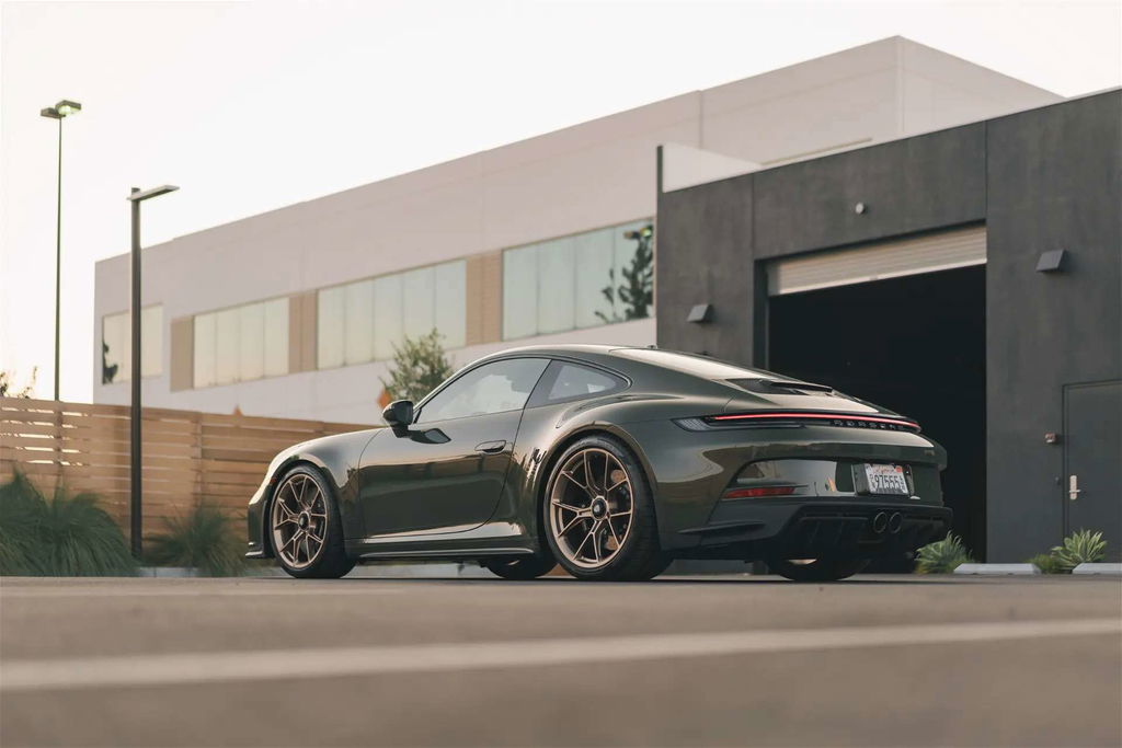 Porsche 992 GT3 Touring