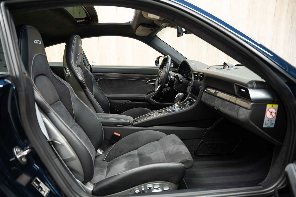 Porsche 991.2 Carrera GTS