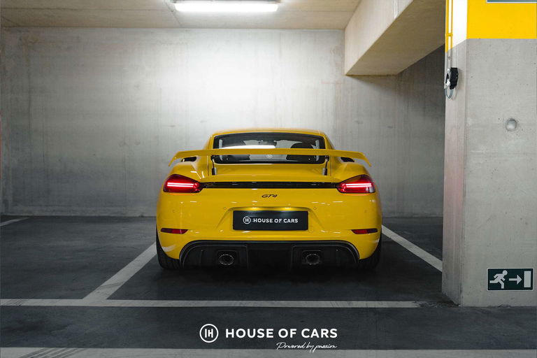 Porsche 718 Cayman GT4