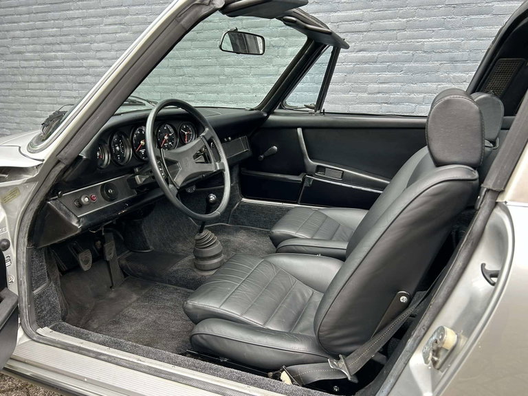 Porsche 911 T (US)