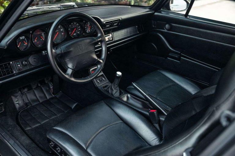 Porsche 993 Carrera 4S