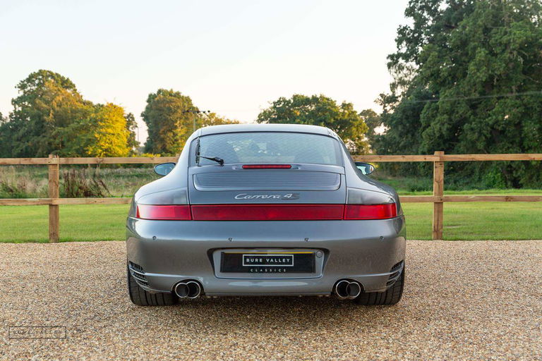 Porsche 996 Carrera 4S