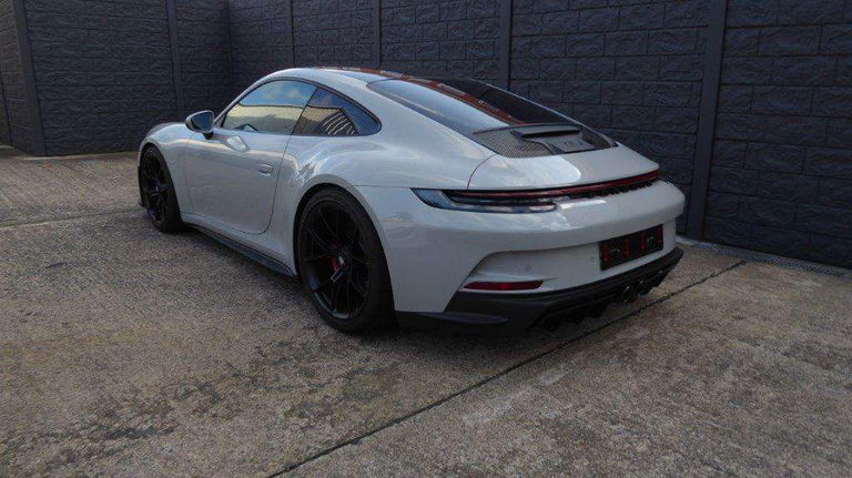 Porsche 992 GT3 Touring