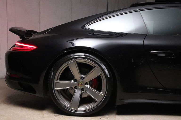 Porsche 991.2 Carrera 4S