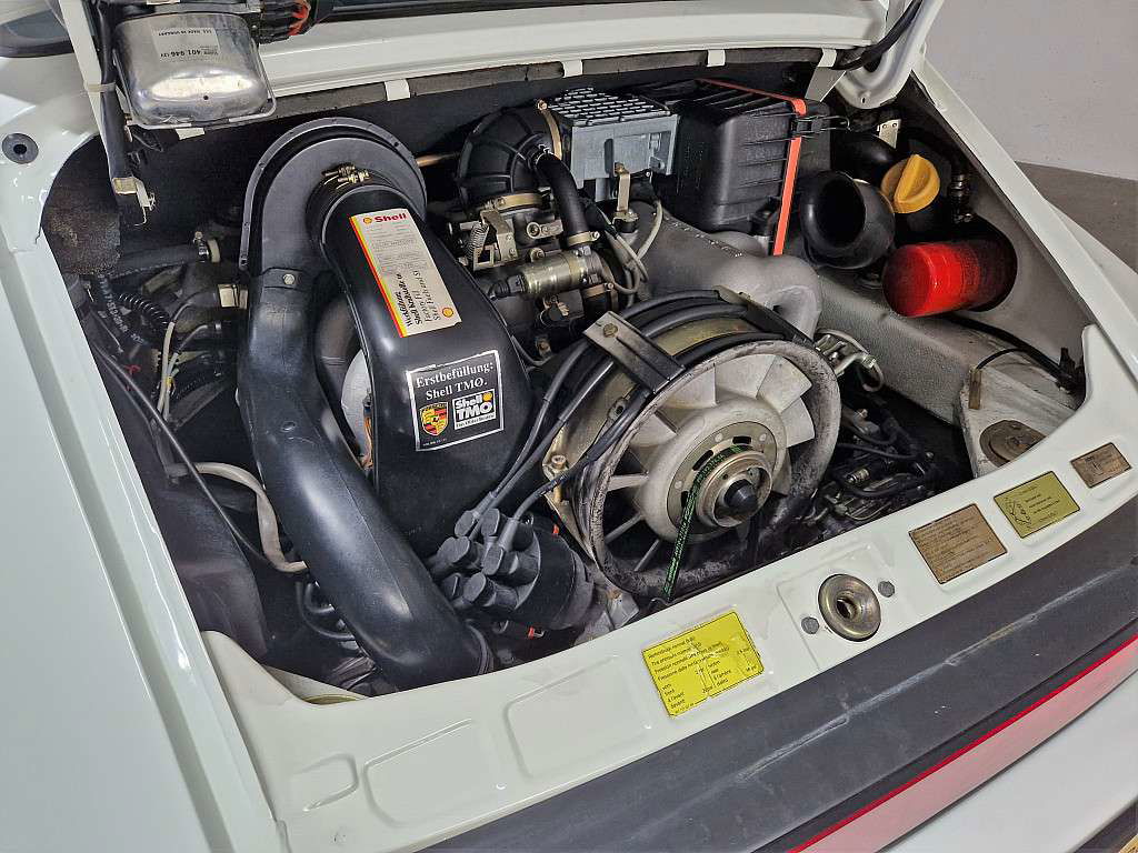 Porsche 911 Carrera 3.2