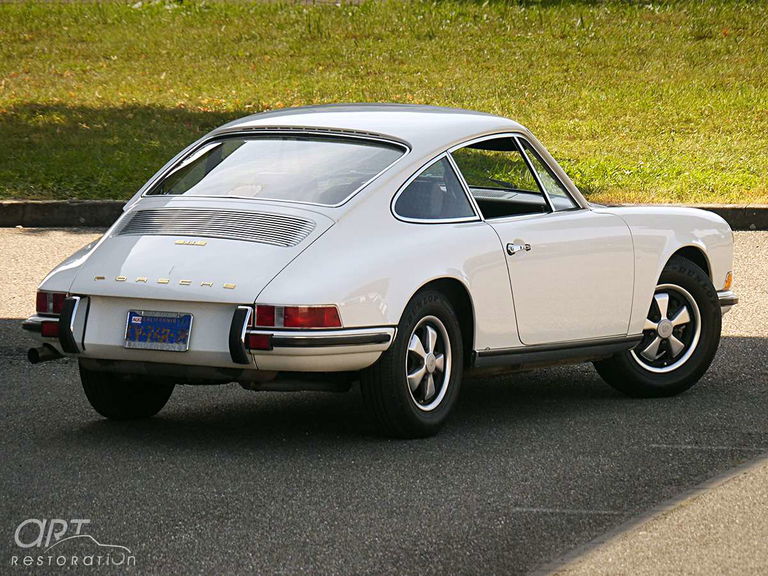 Porsche 911 E