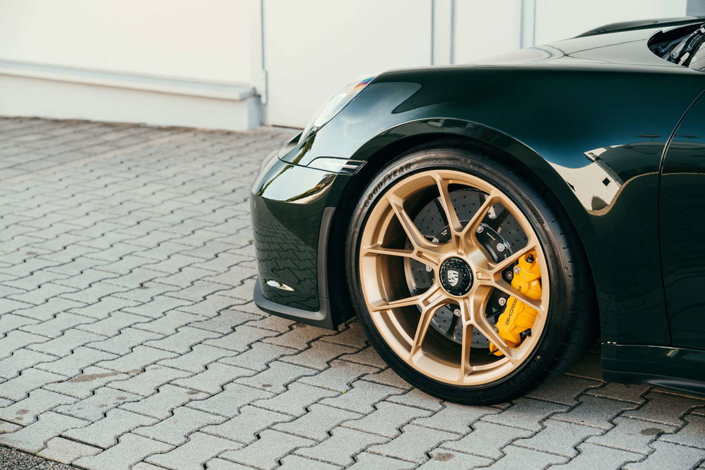 Porsche 992 GT3 Touring