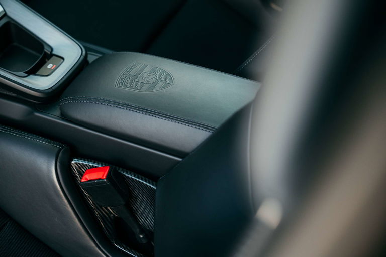 Porsche 992 GT3 Touring