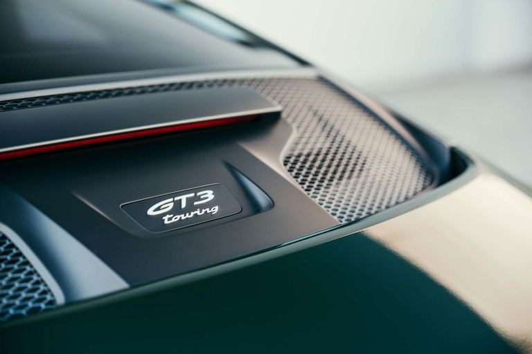 Porsche 992 GT3 Touring