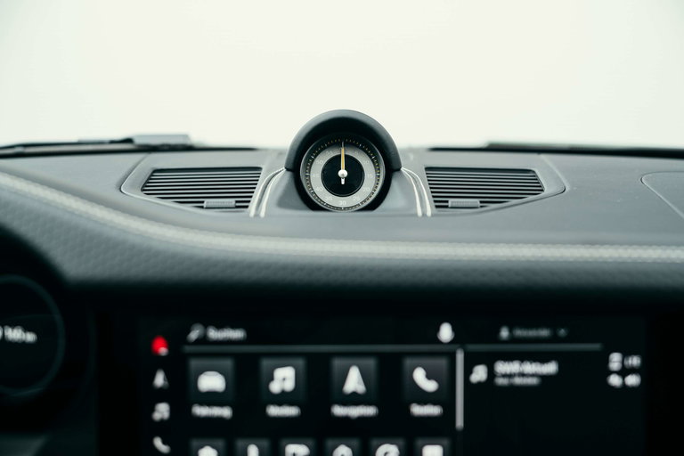 Porsche 992 GT3 Touring