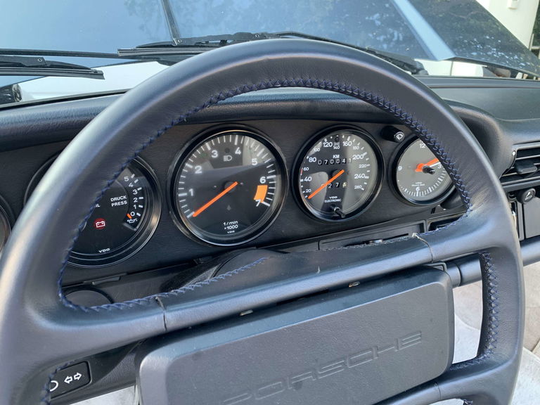 Porsche 911 Carrera 3.2