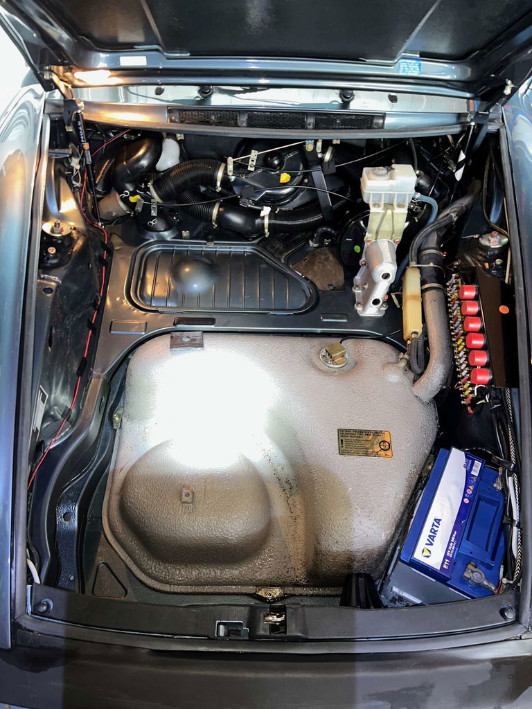 Porsche 911 Carrera 3.2