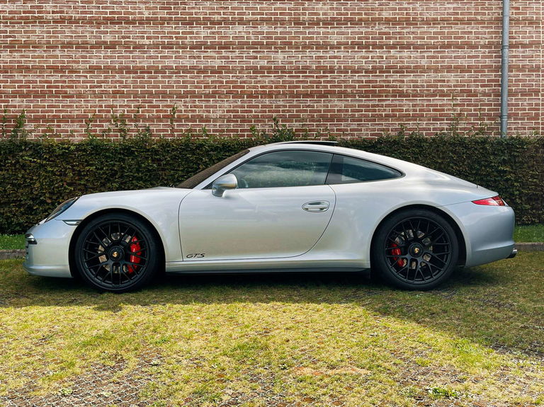 Porsche 991 Carrera GTS