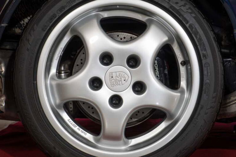 Porsche 964 Carrera RS