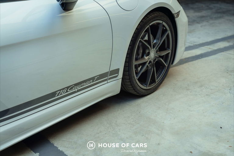 Porsche 718 Cayman T
