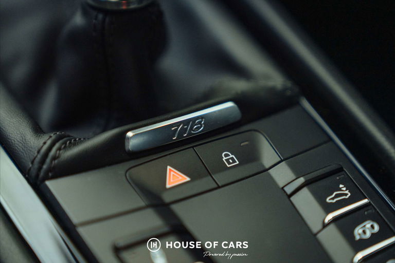 Porsche 718 Cayman T