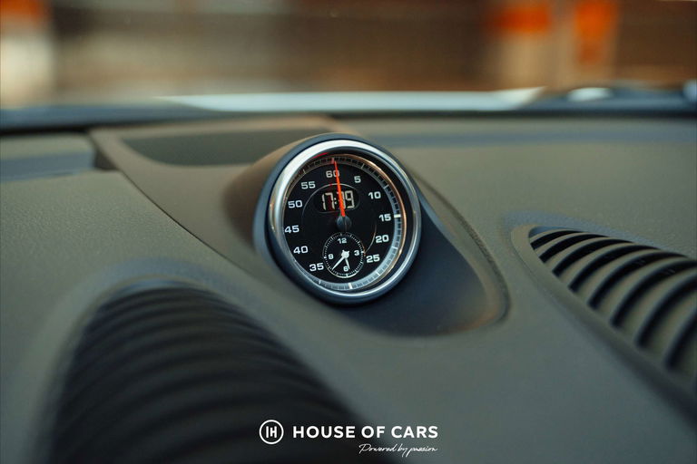 Porsche 718 Cayman T