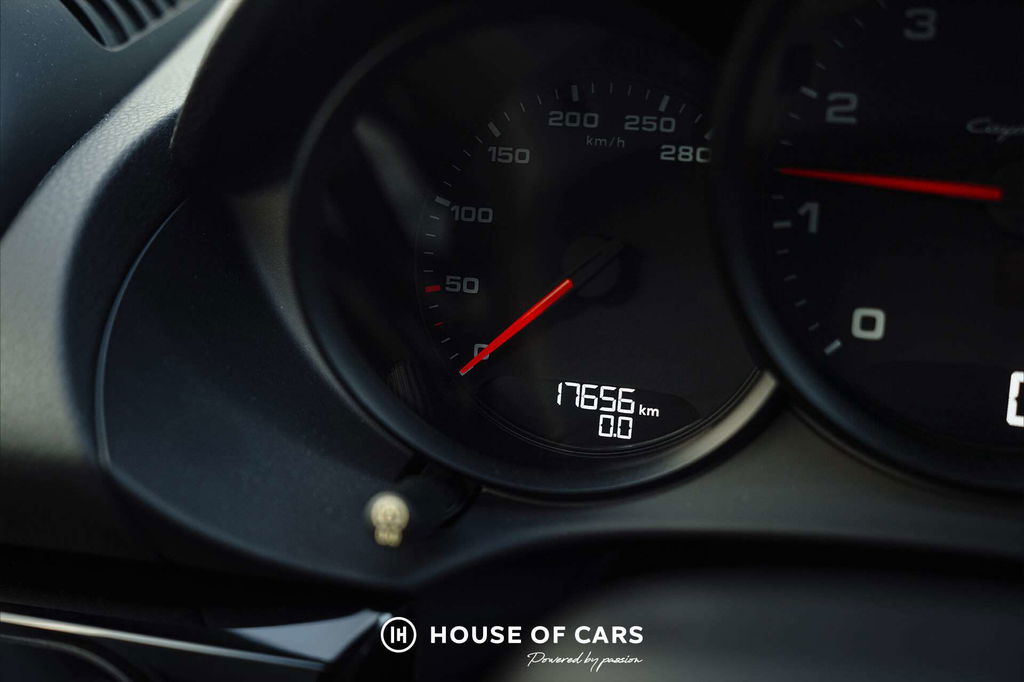 Porsche 718 Cayman T