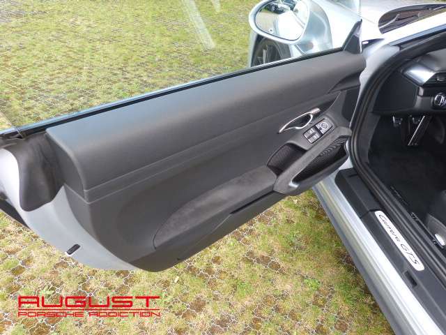 Porsche 991 Carrera GTS