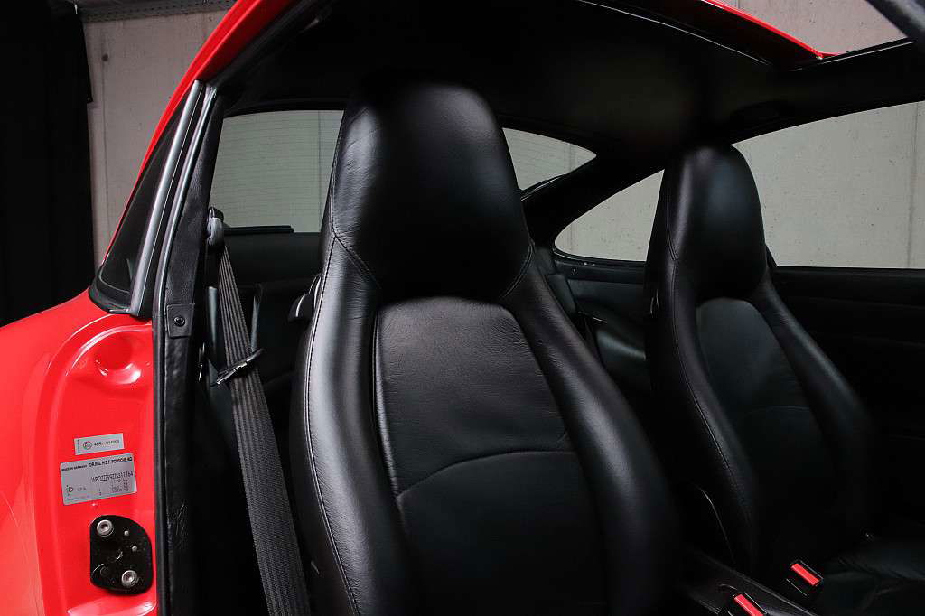 Porsche 993 Carrera 4S