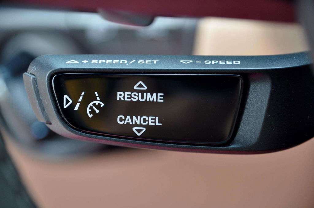 Porsche 992 Carrera 4