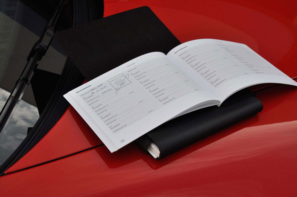 Porsche 992 Carrera 4