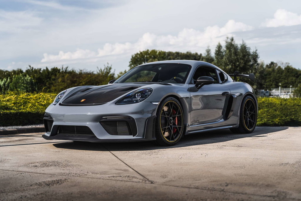 Porsche 718 Cayman GT4 RS