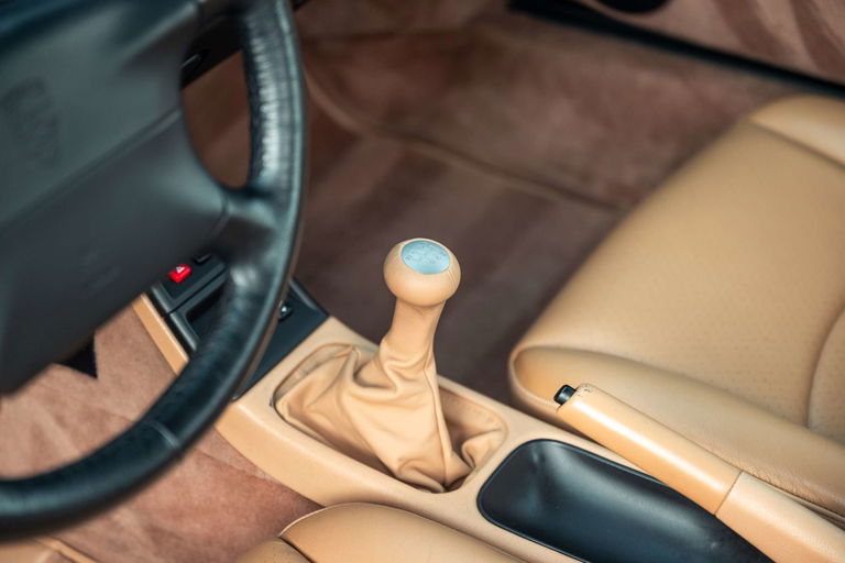 Porsche 993 Carrera 4S