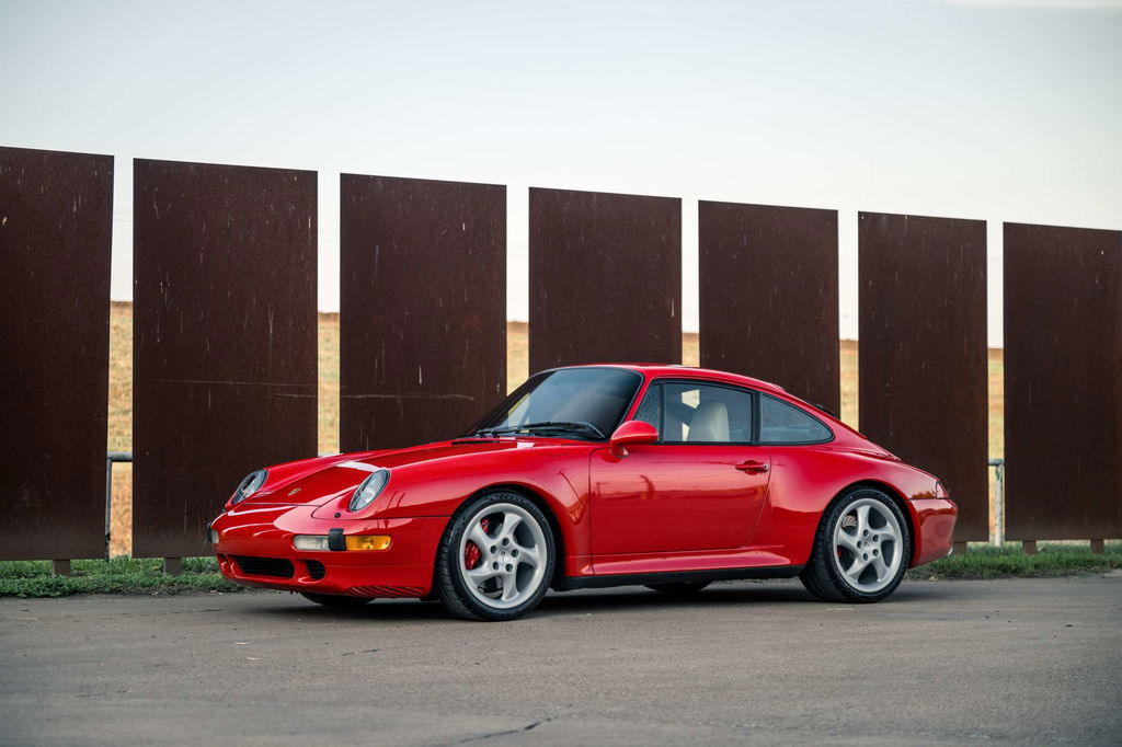 Porsche 993 Carrera 4S