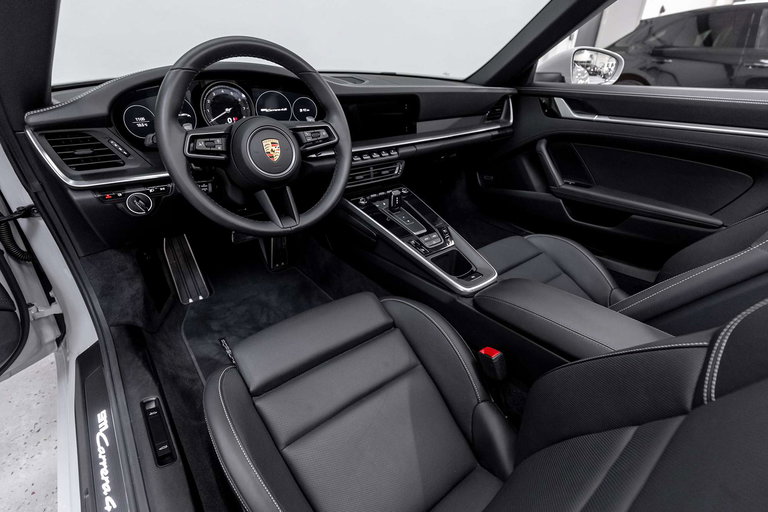 Porsche 992 Carrera 4S