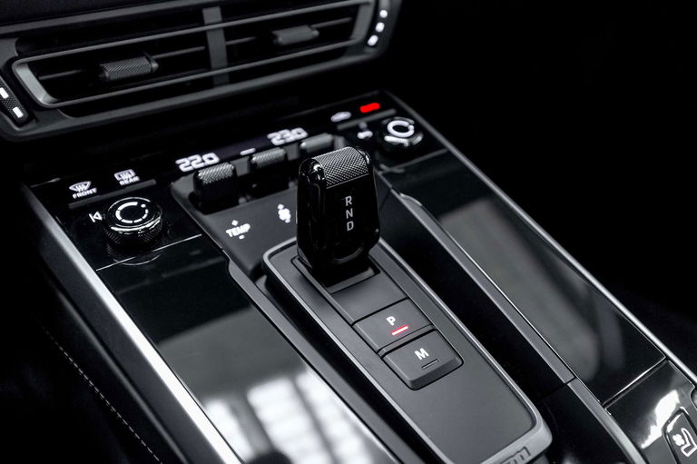 Porsche 992 Carrera 4S