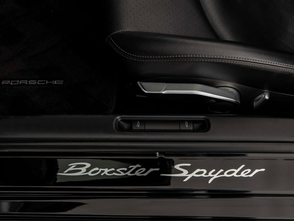 Porsche 987 Boxster Spyder