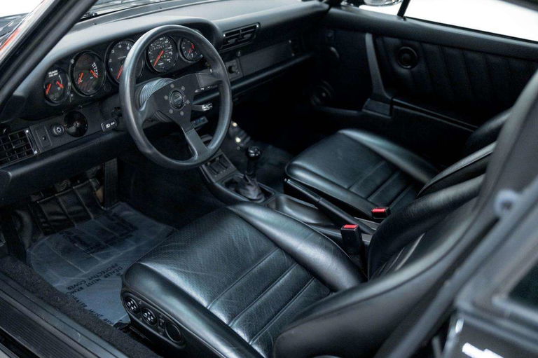 Porsche 964 Carrera 4 WTL