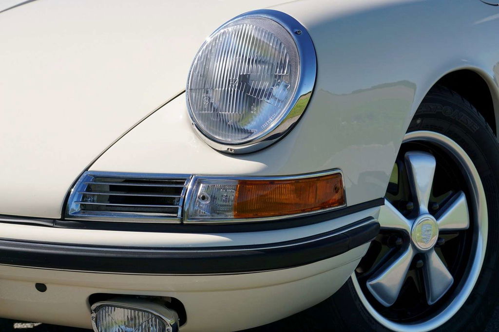 Porsche 911 S (F-Modell)