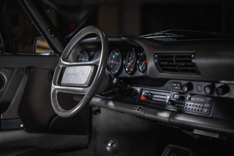 Porsche 911 Carrera 3.2