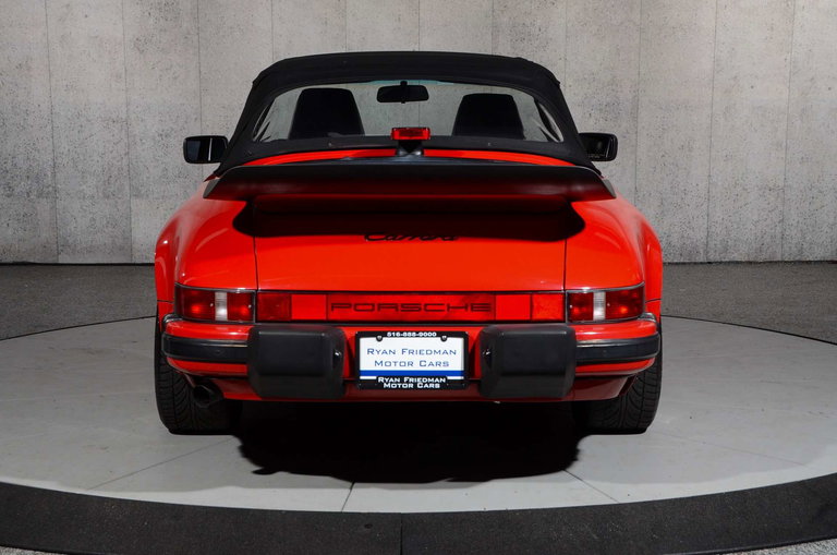 Porsche 911 Carrera 3.2