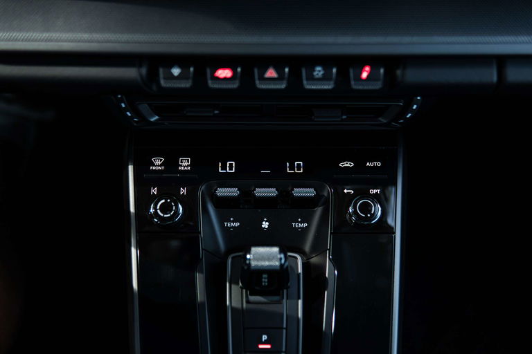 Porsche 992 Carrera 4S