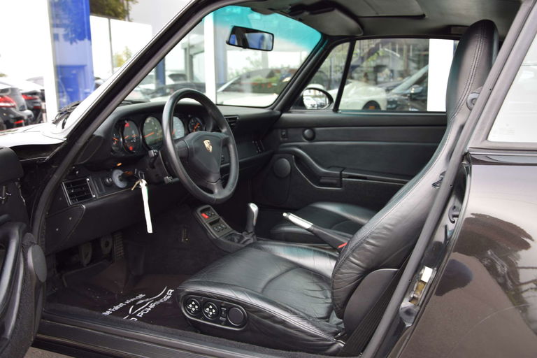Porsche 993 Carrera 4S