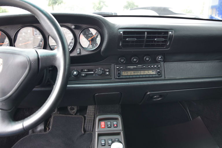 Porsche 993 Carrera 4S