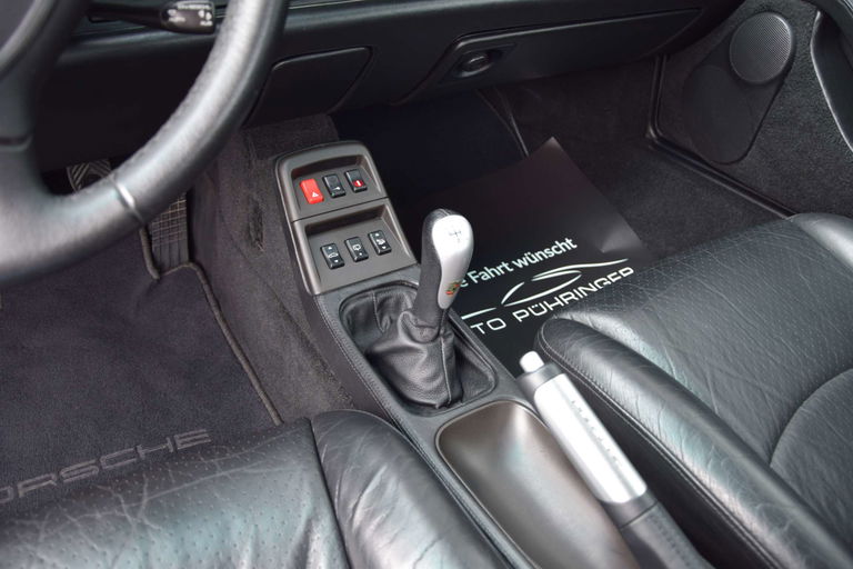 Porsche 993 Carrera 4S