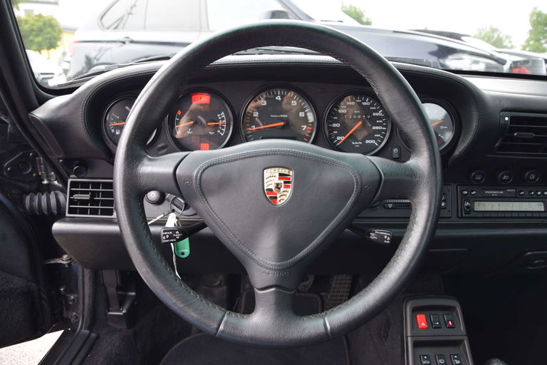 Porsche 993 Carrera 4S